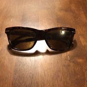 Women’s Alue sunglasses